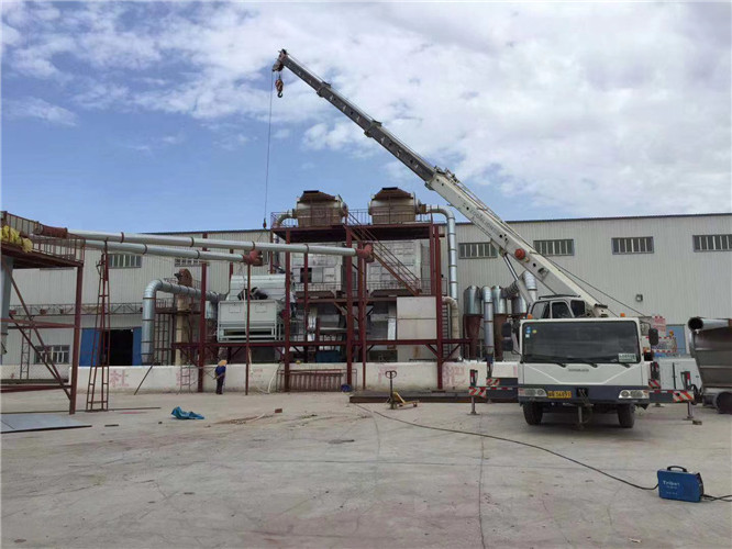 理县“手脚齐动”—— 吊车的 “协同作业” 技术