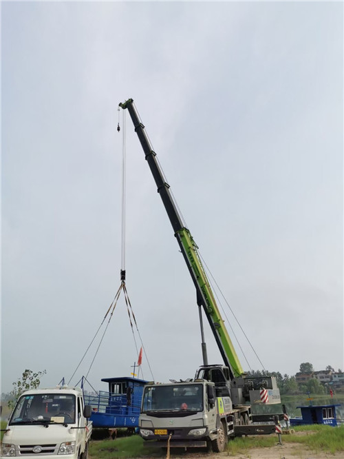 理县桥梁建设吊装案例